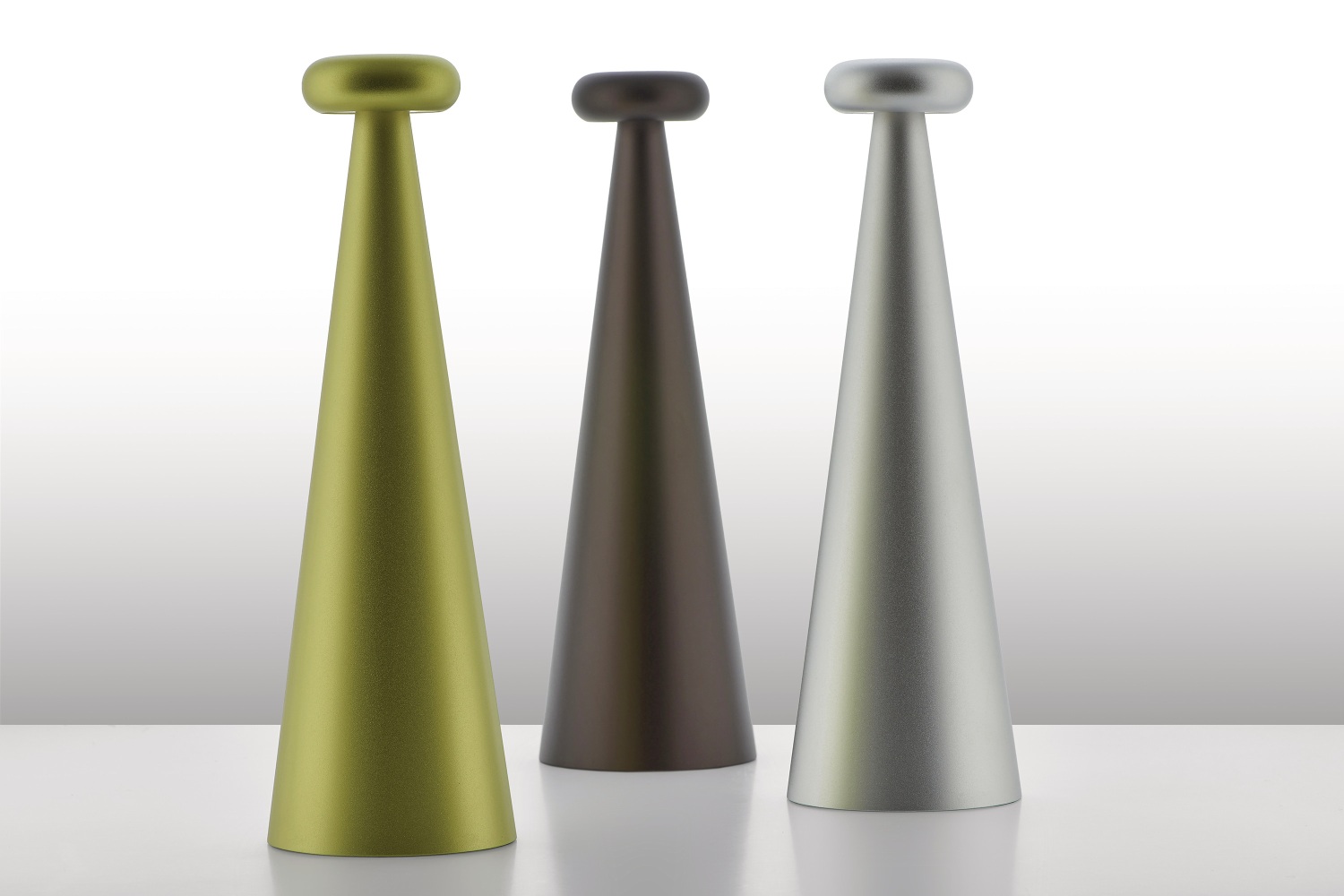 AST02 Bedin lampe de table Alessi AST02 Bedin lampe de table Alessi