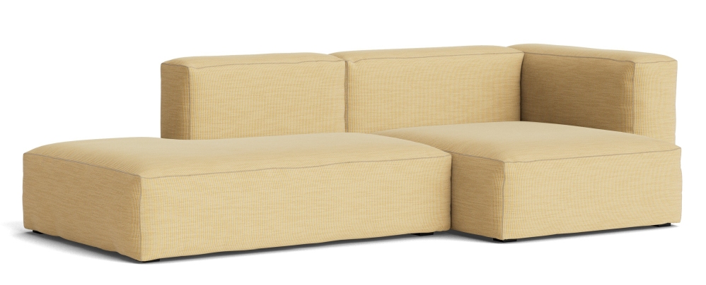 Mags Soft Sofa in Beige: Modernes 2,5-Sitzer Sofa mit Armlehne rechts.
