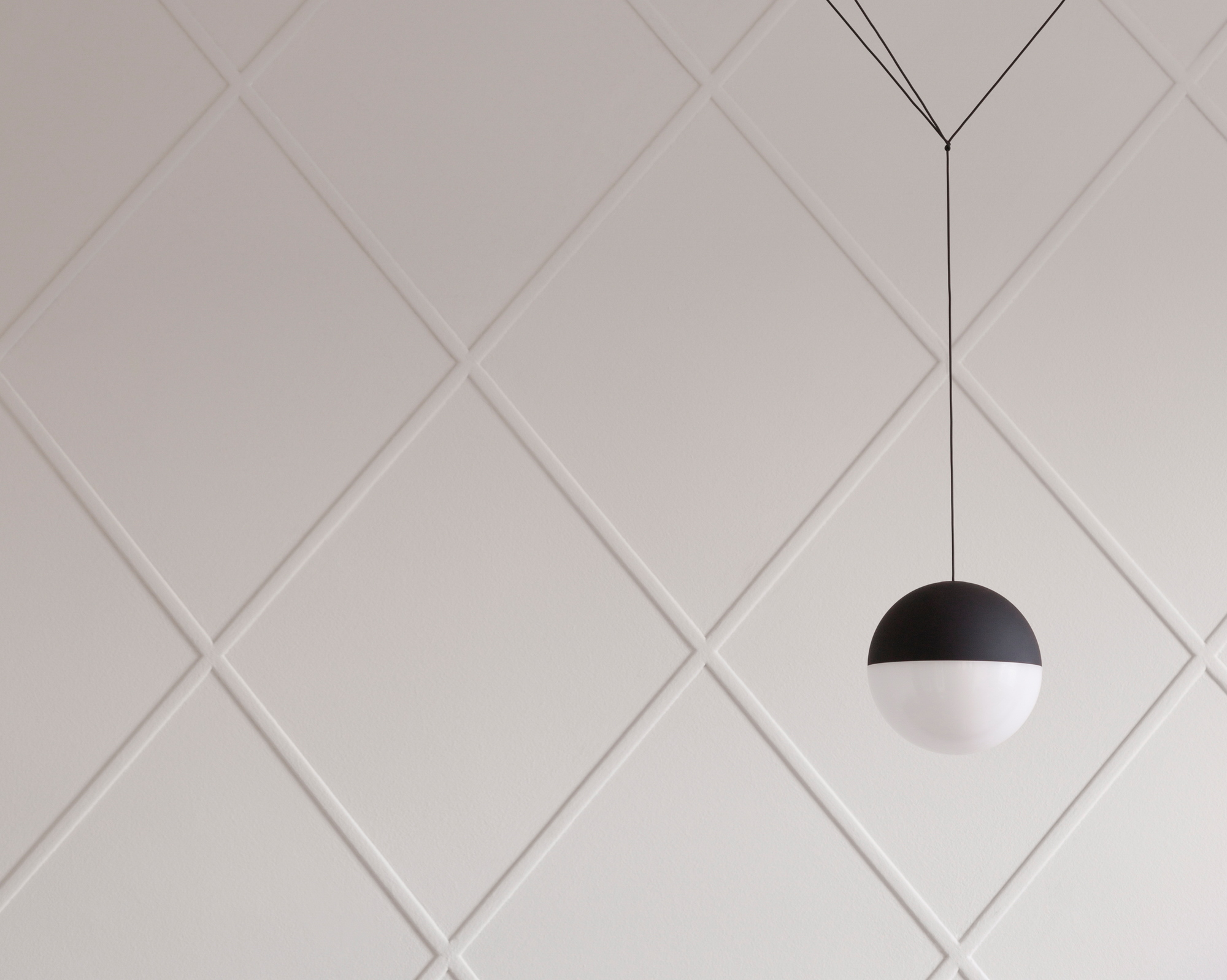 String Light Sphere Head Lampe suspension Flos