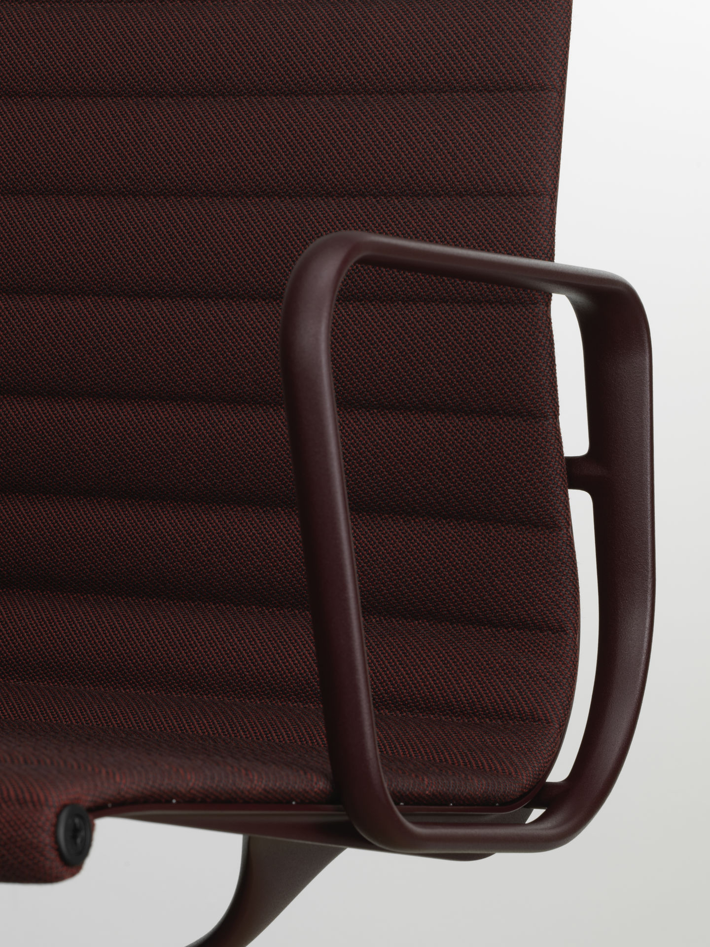 Aluminium Chair EA 108 / EA 108 Chaise Vitra