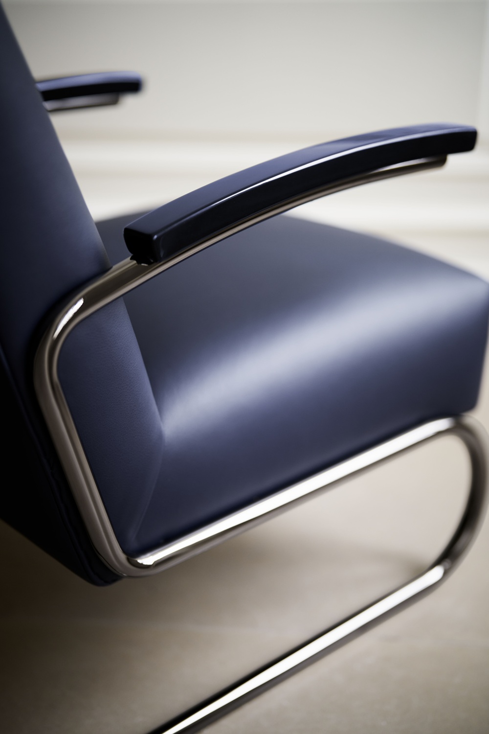 JS. Thonet by Jil Sander S 411 / S411 Fauteuil Nordic Thonet