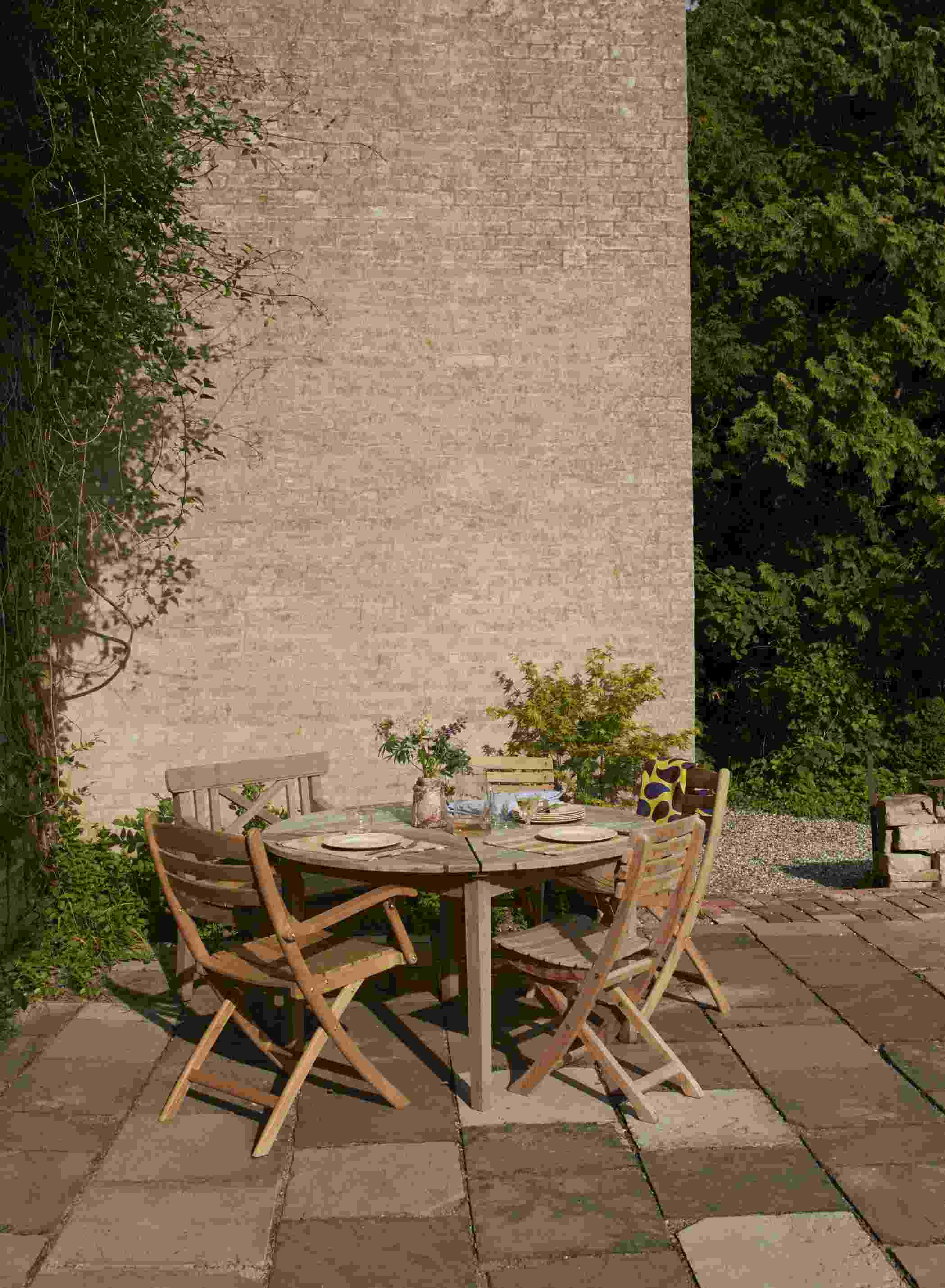 Drachmann Table Ø 126 cm Outdoor Skagerak by Fritz Hansen