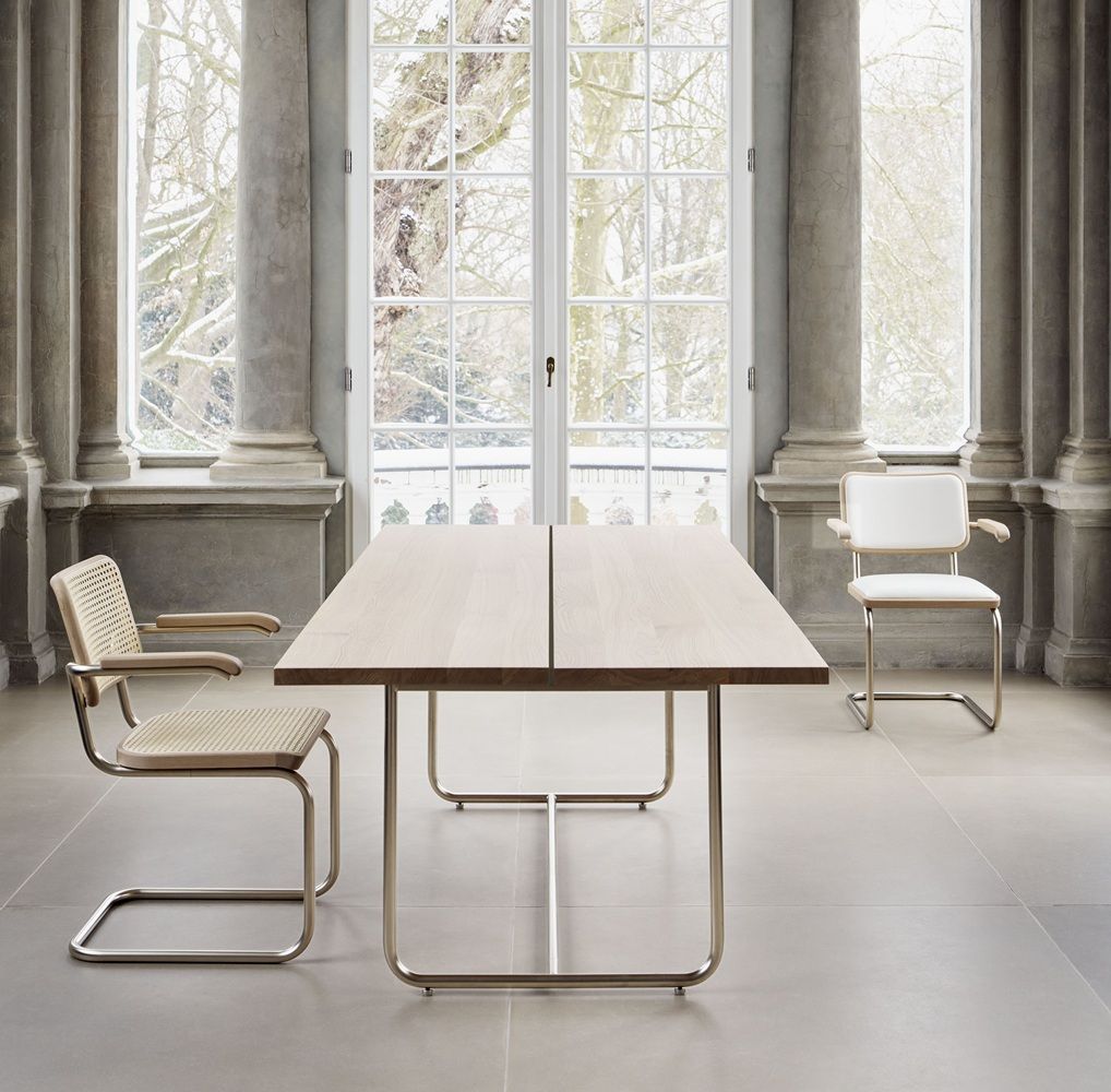 JS. Thonet by Jil Sander  S 1070 / S1070 Table de réunion Thonet
