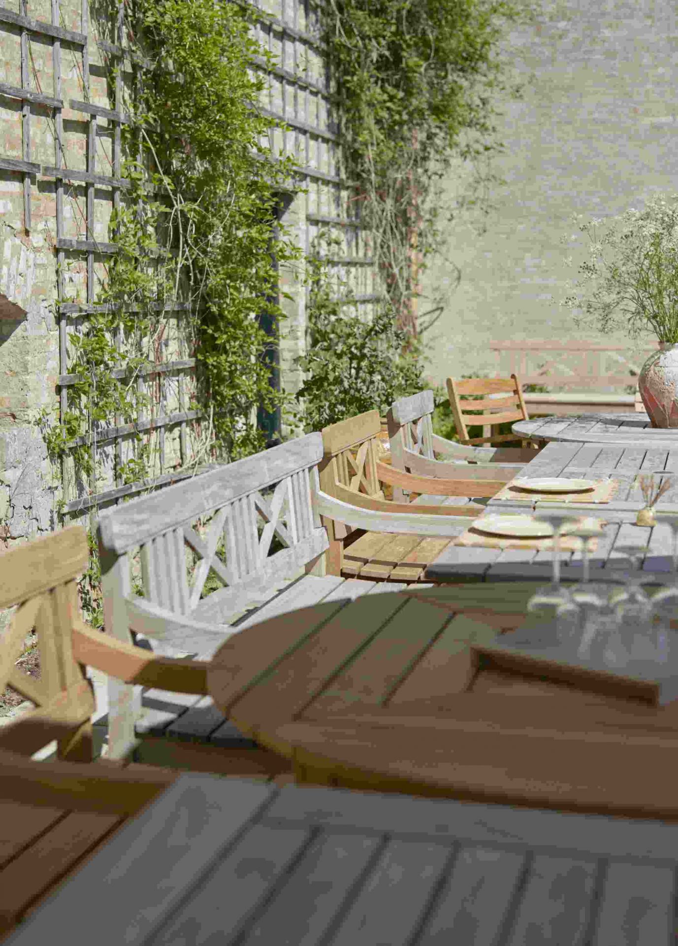 Drachmann Table Ø 126 cm Outdoor Skagerak by Fritz Hansen