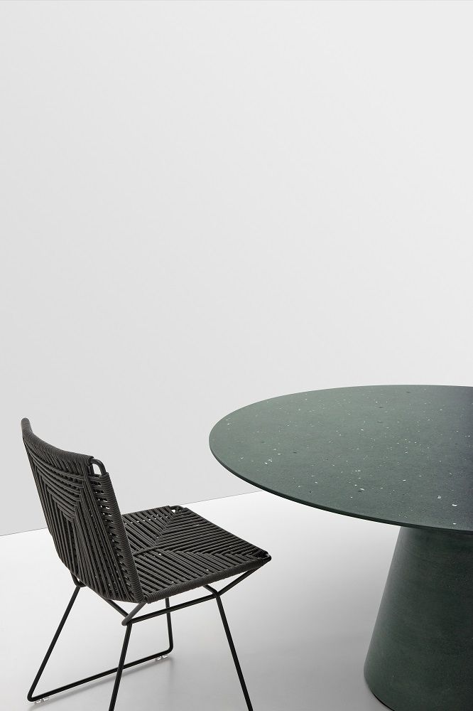 Neil Twist Chair Chaise MDF Italia Neil Twist Chair Chaise MDF Italia