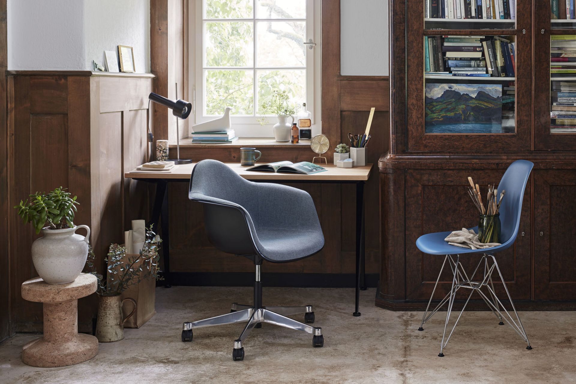 Eames Plastic Side Chair DSR Chaise Vitra Noir-Granite gris