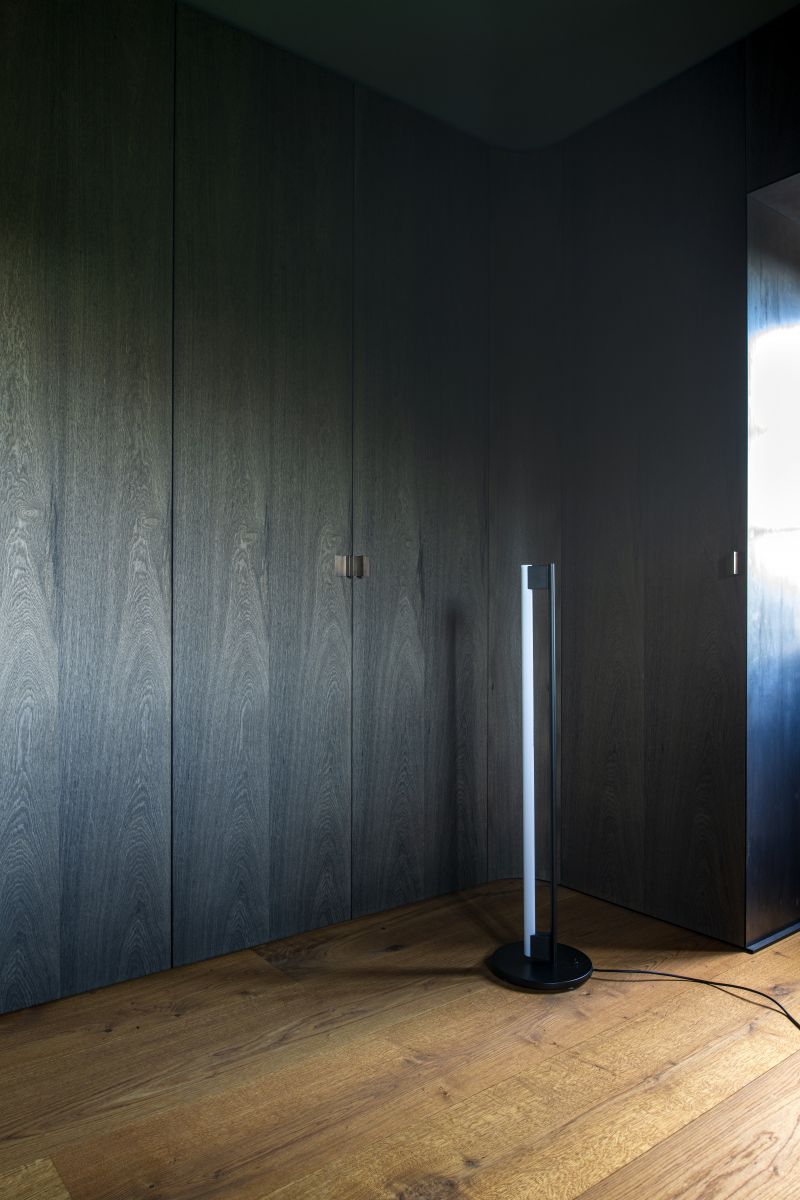 Lampadaire Tube Light NOIR ClassiCon – QUICK SHIP