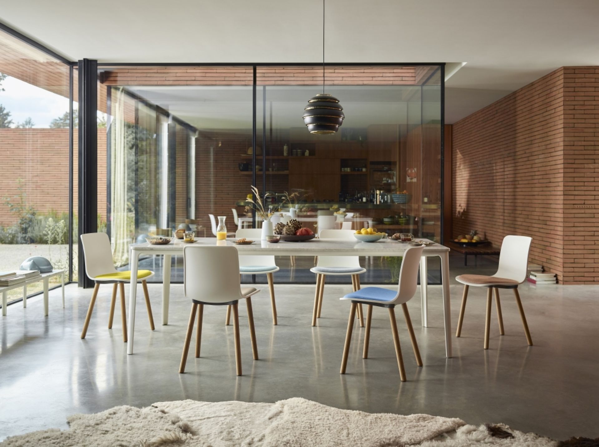 Plate Dining Table Table à manger Vitra