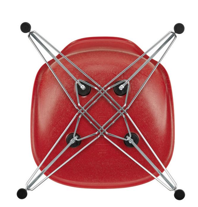 Eames Fiberglass Chair DSR chaise Vitra