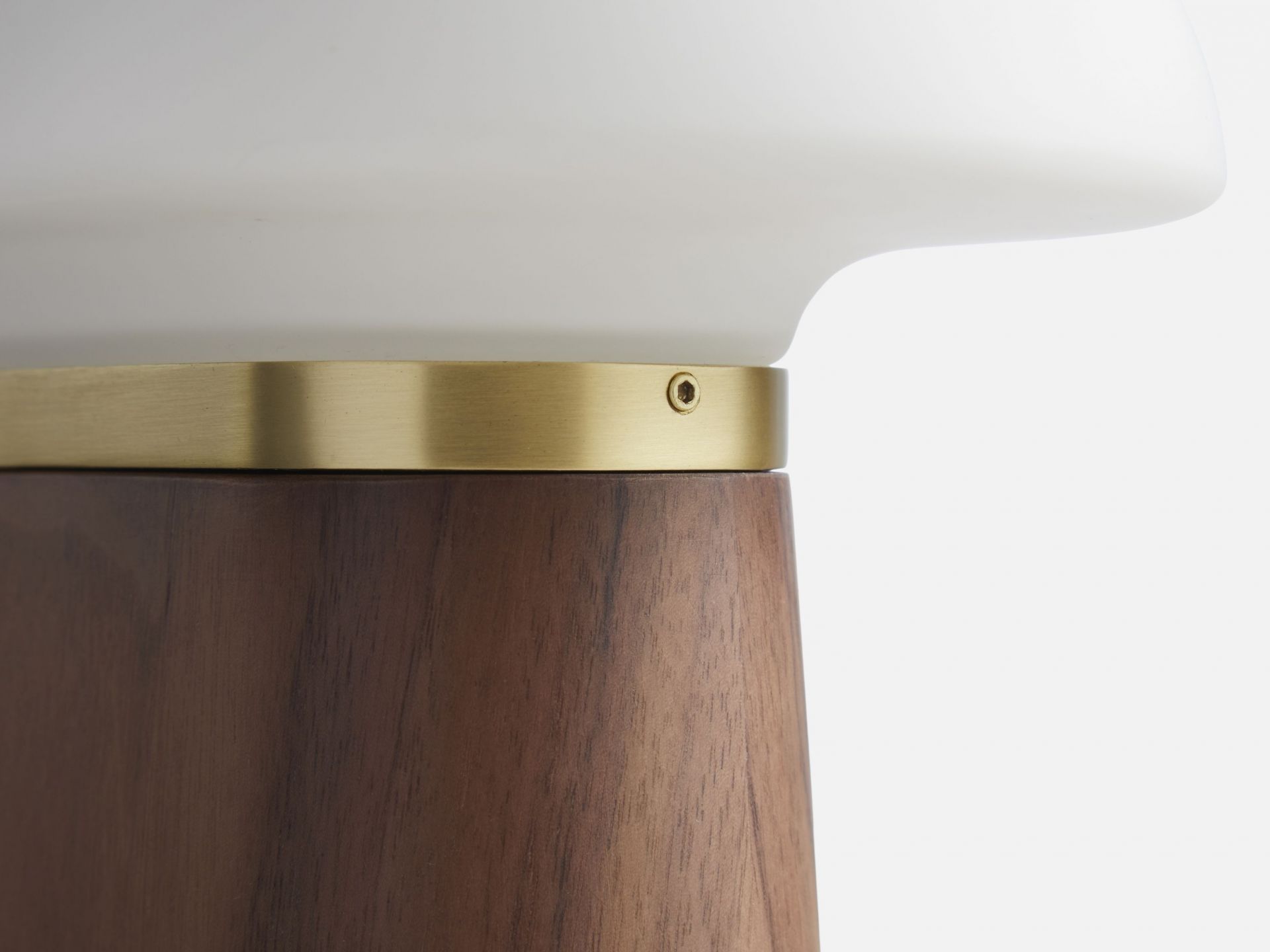 Nova Lampe de table Noyer Woud