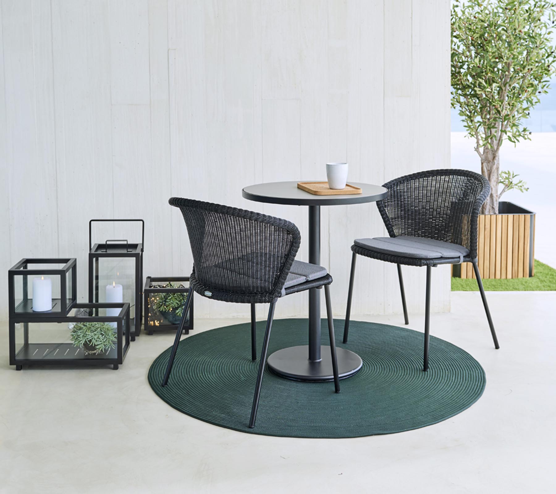 Lean Chaise Cane-Line