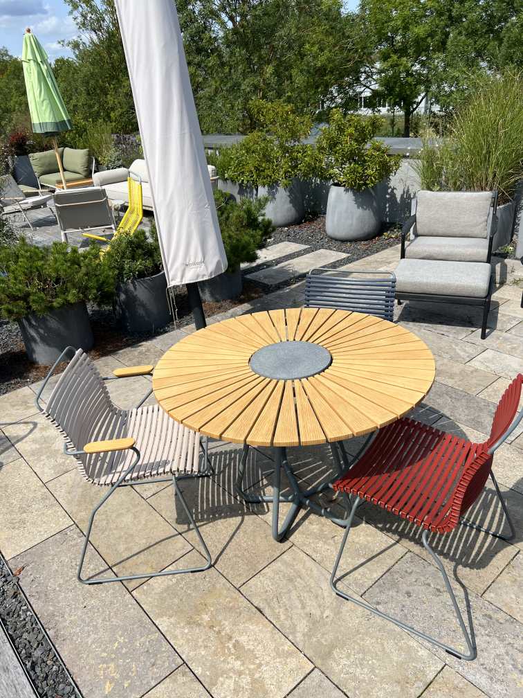 Circle table et chaises Click combinaison Outdoor Houe Pièce d'exposition