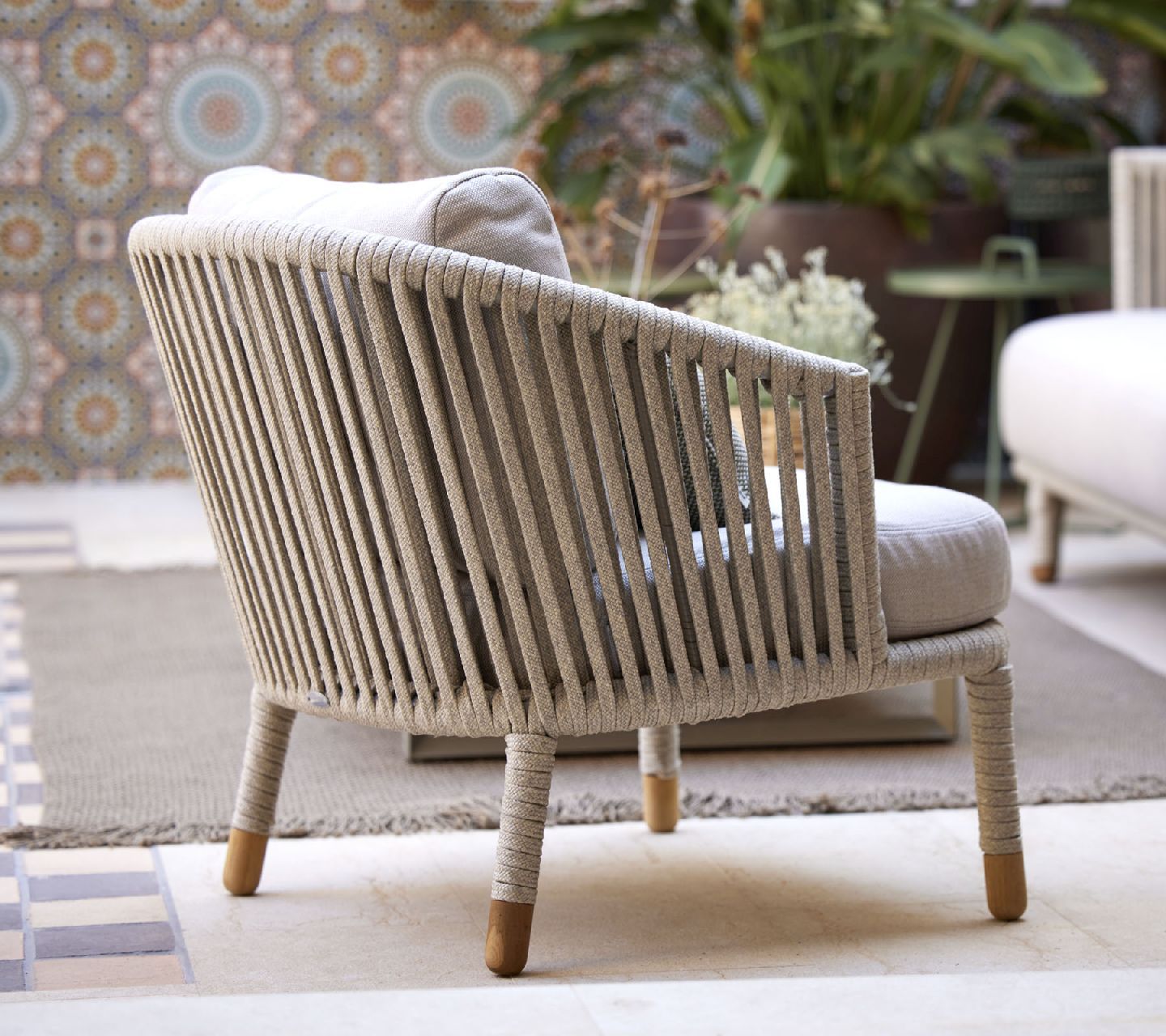 Moments Outdoor chaise longue Cane-Line