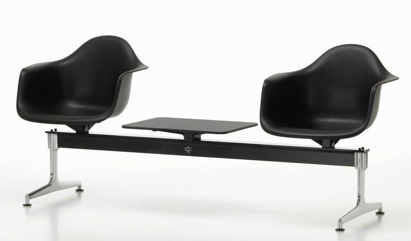 Eames Plastic Armchair RE sur traverse Vitra