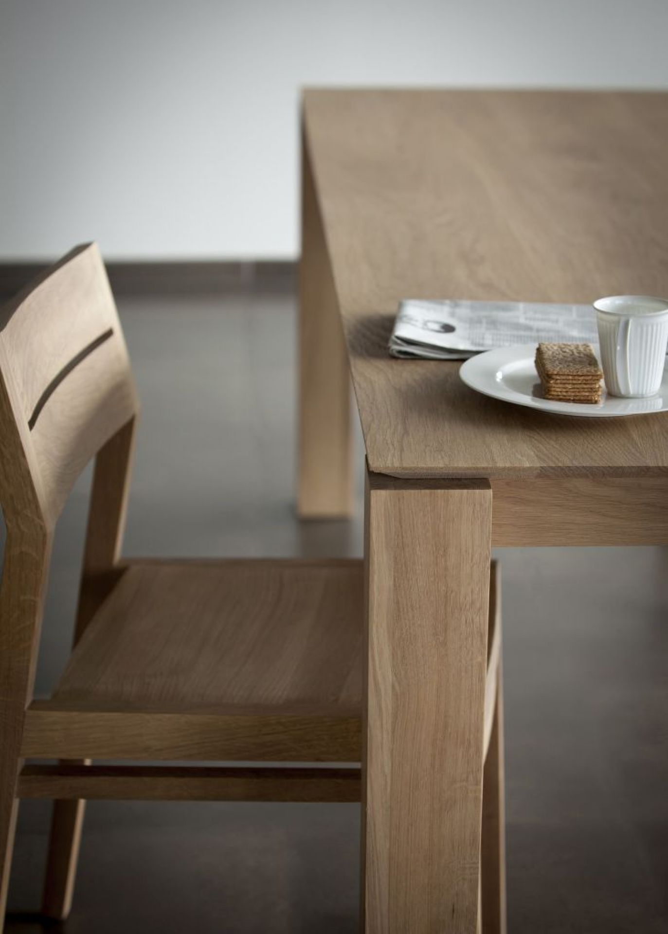 Slice table en chêne Ethnicraft