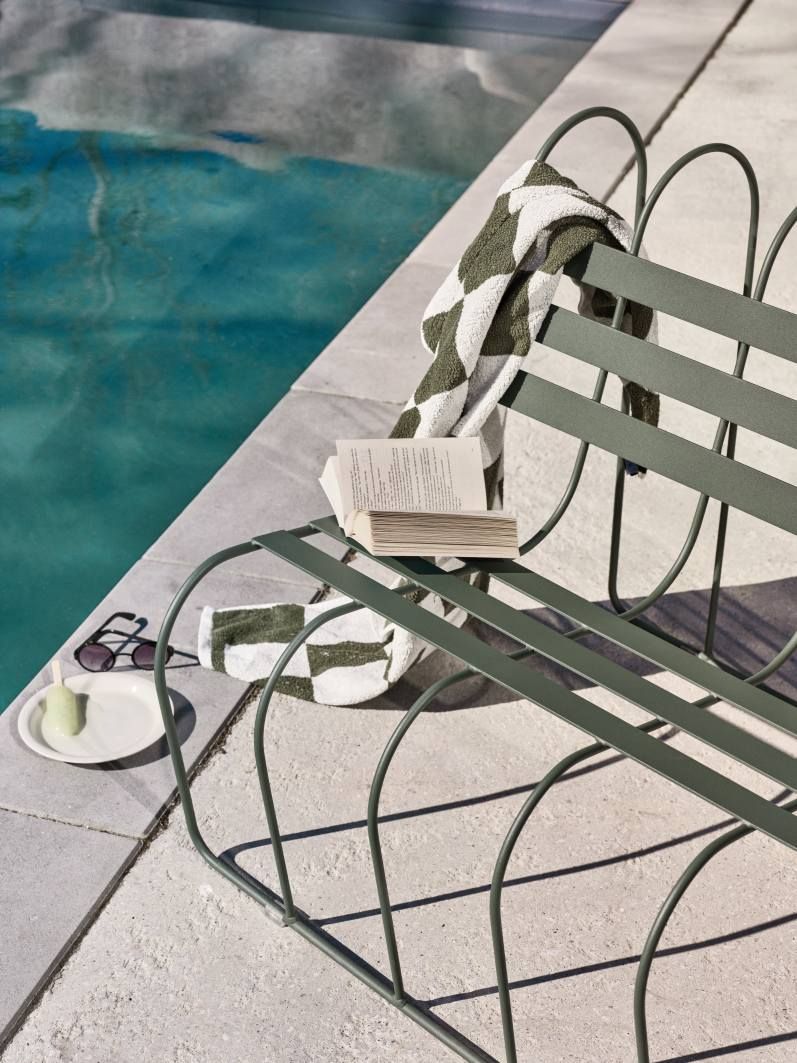 Canapé Gardener's Sofa Outdoor Design House Stockholm Canapé Gardener's Sofa Outdoor Design House Stockholm