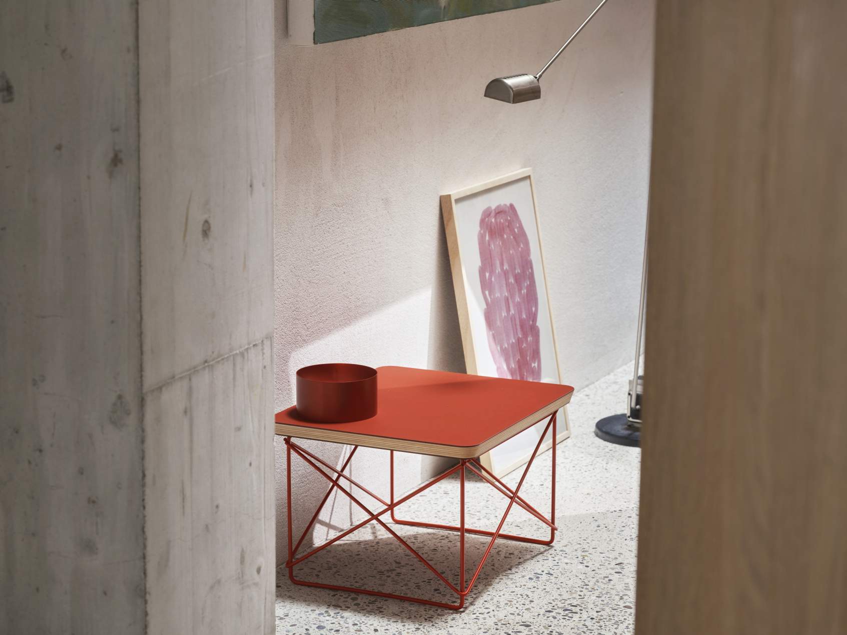Occasional Table LTR Table d'appoint Linoléum Dark brick Vitra 