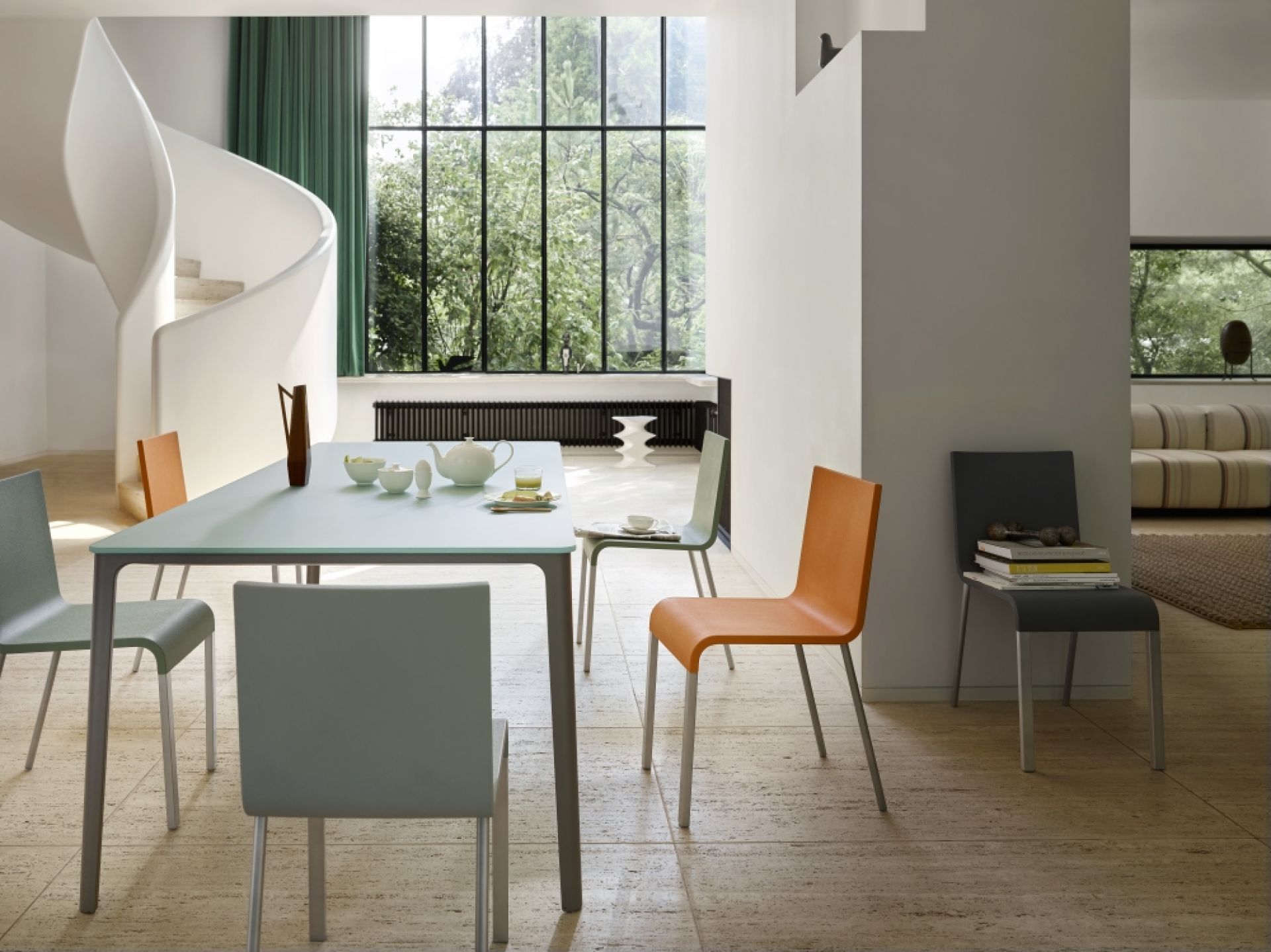 Plate Dining Table Table à manger Vitra
