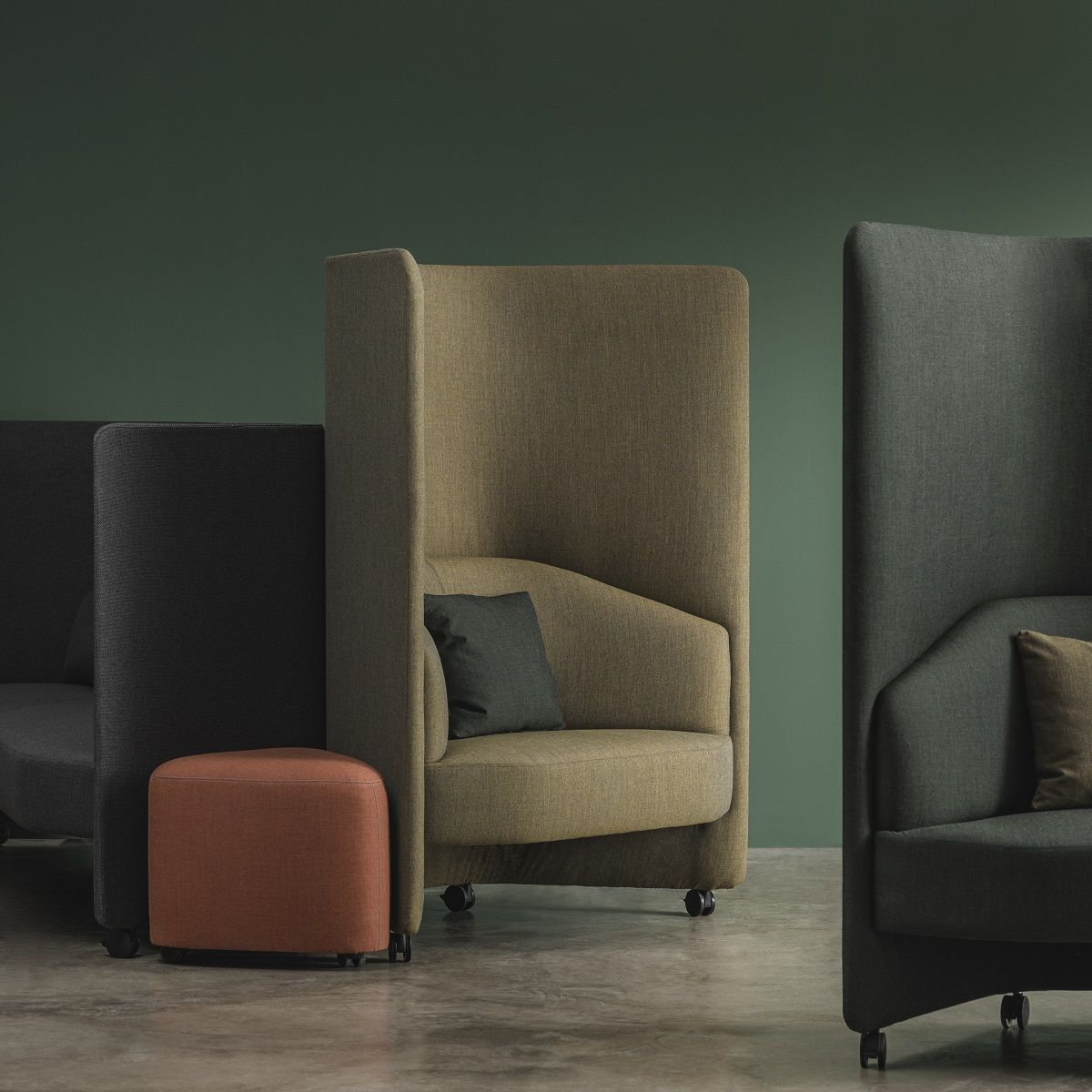 In Out Office BU2250 / BU2251 Fauteuil de salon avec panneau Andreu World
