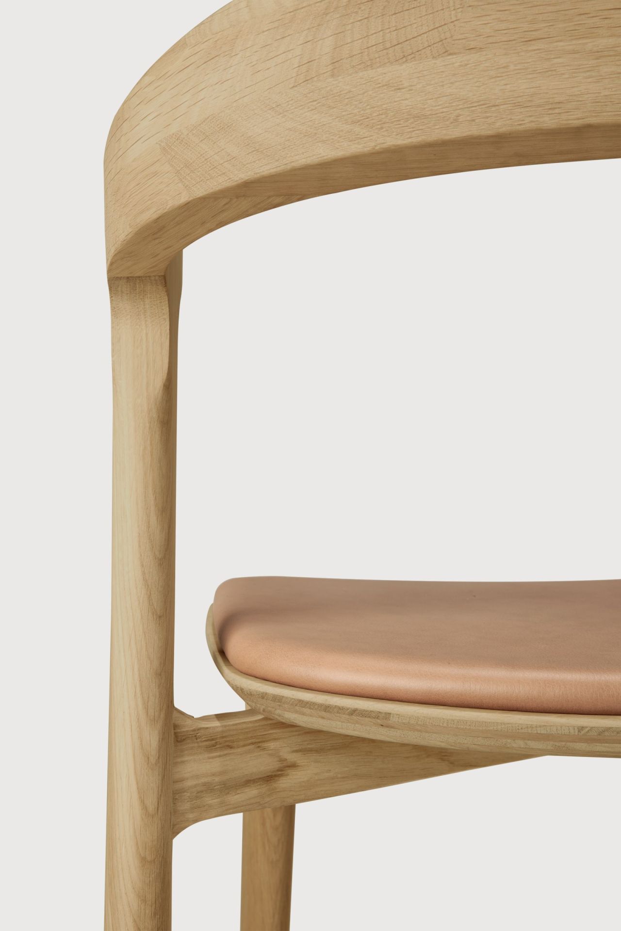 Chaise Bok chêne laqué - cuir Sienna Ethnicraft