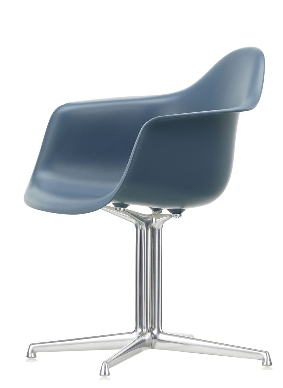 Eames Plastic Arm Chair DAL Chaise Vitra