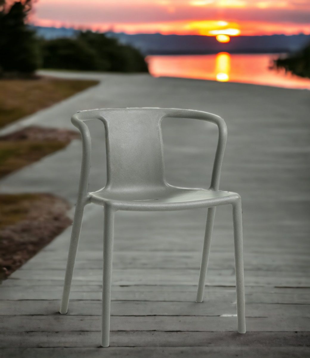RE Air-ArmChair Indoor / Outdoor Chaise à accoudoirs 100% recyclée Magis 