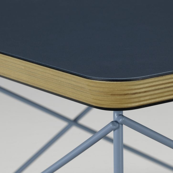 Occasional Table LTR Table d'appoint Linoléum Smoke blue Vitra 