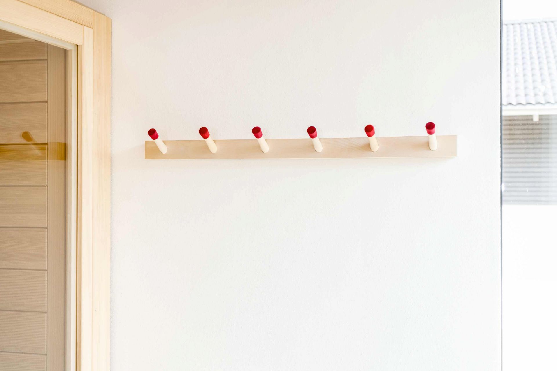 Exemple de calcul de la barre à crochet Nils Holger Moormann L 53 cm Noir