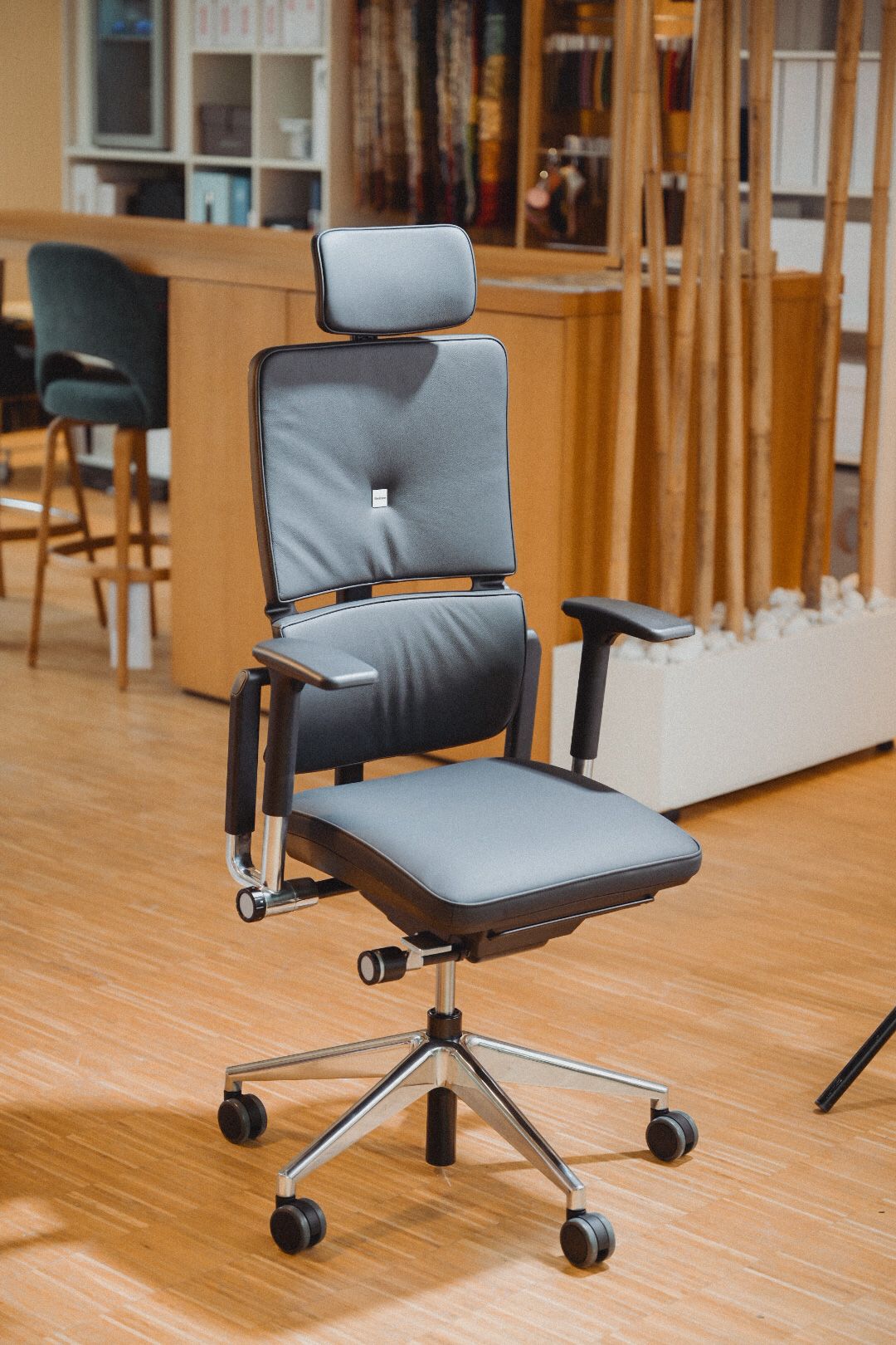 Please Siège de travail Executive Steelcase modèle promotionnel