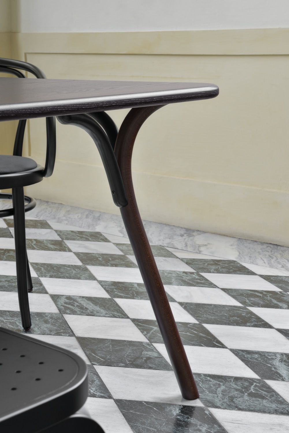 Arch Dining Table Table de salle à manger Wiener GTV Design