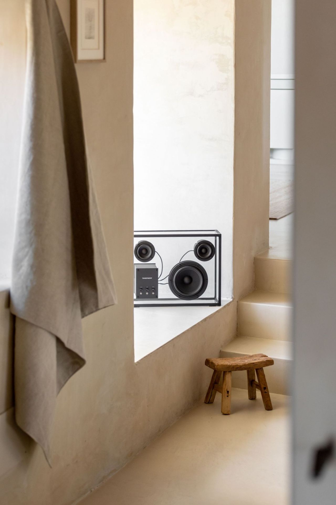 Haut-parleur transparent Transparent
