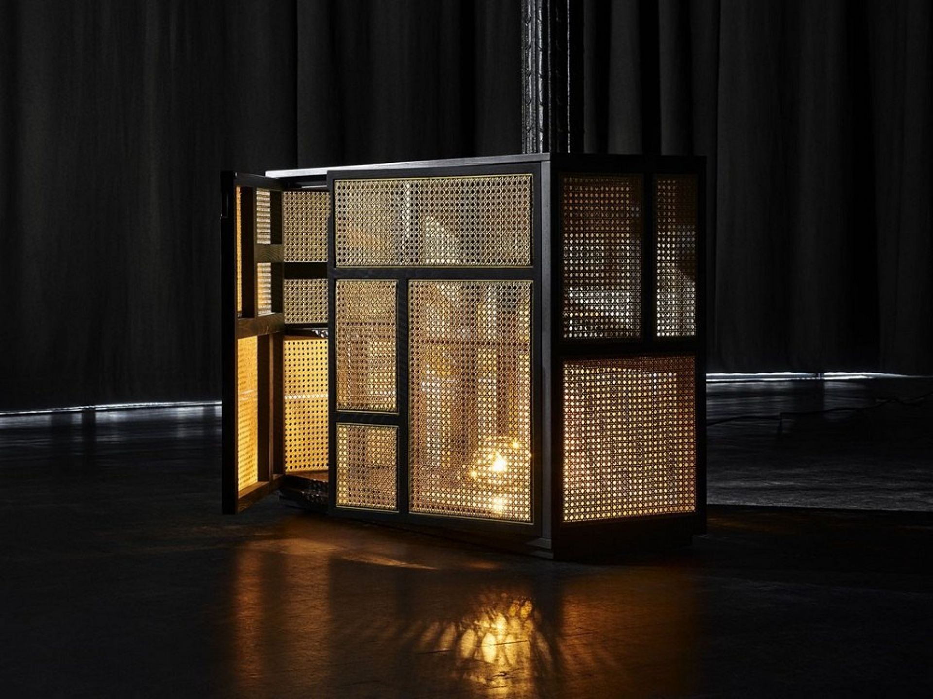 Air Buffet Design House Stockholm chêne noir