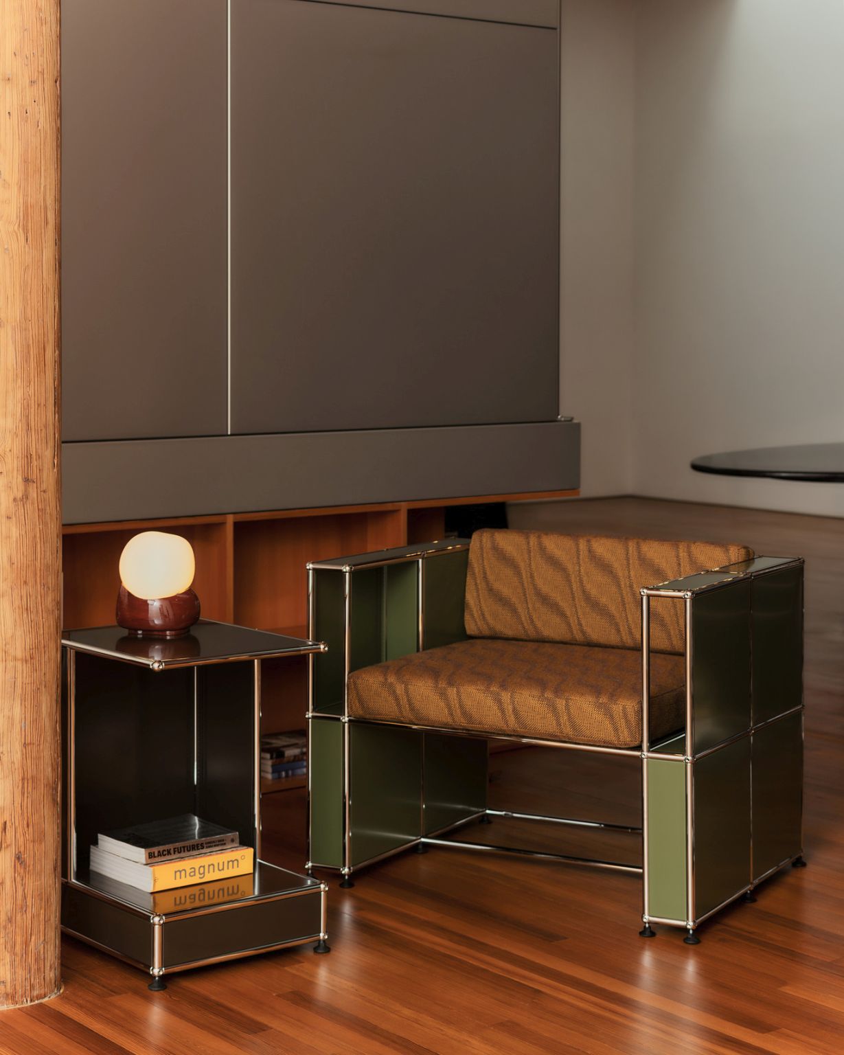 Arkad table d'appoint USM Haller x Armando Cabral