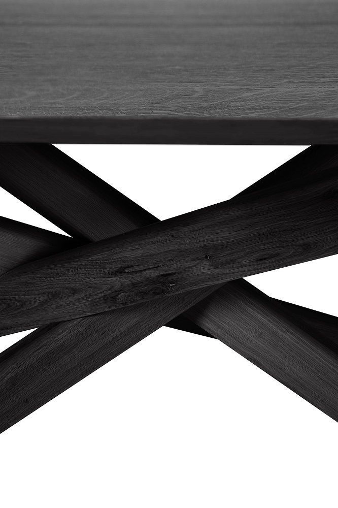 Mikado Table à manger Chêne noir ovale Ethnicraft
