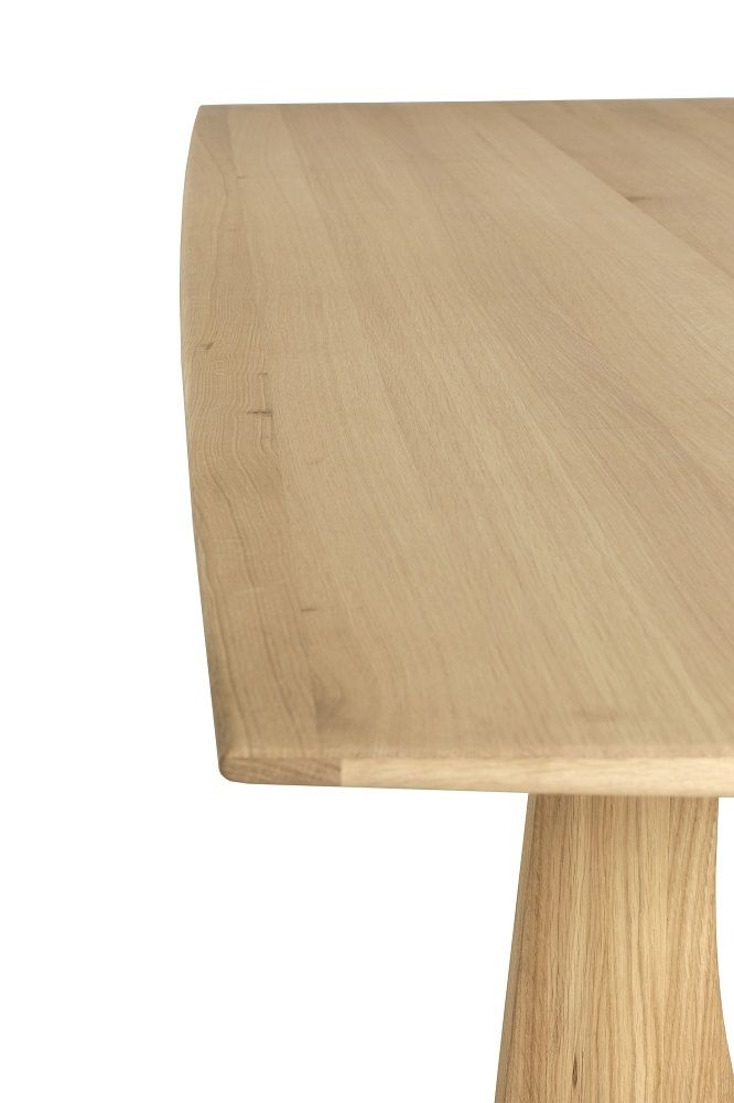 Geometric Dining table Table à manger Chêne huilé Ethnicraft