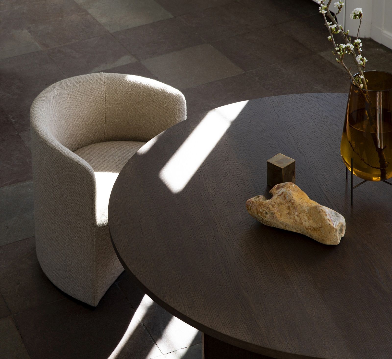 Tearoom Lounge Chair Fauteuil Audo Copenhagen  Tearoom Lounge Chair Fauteuil Audo Copenhagen