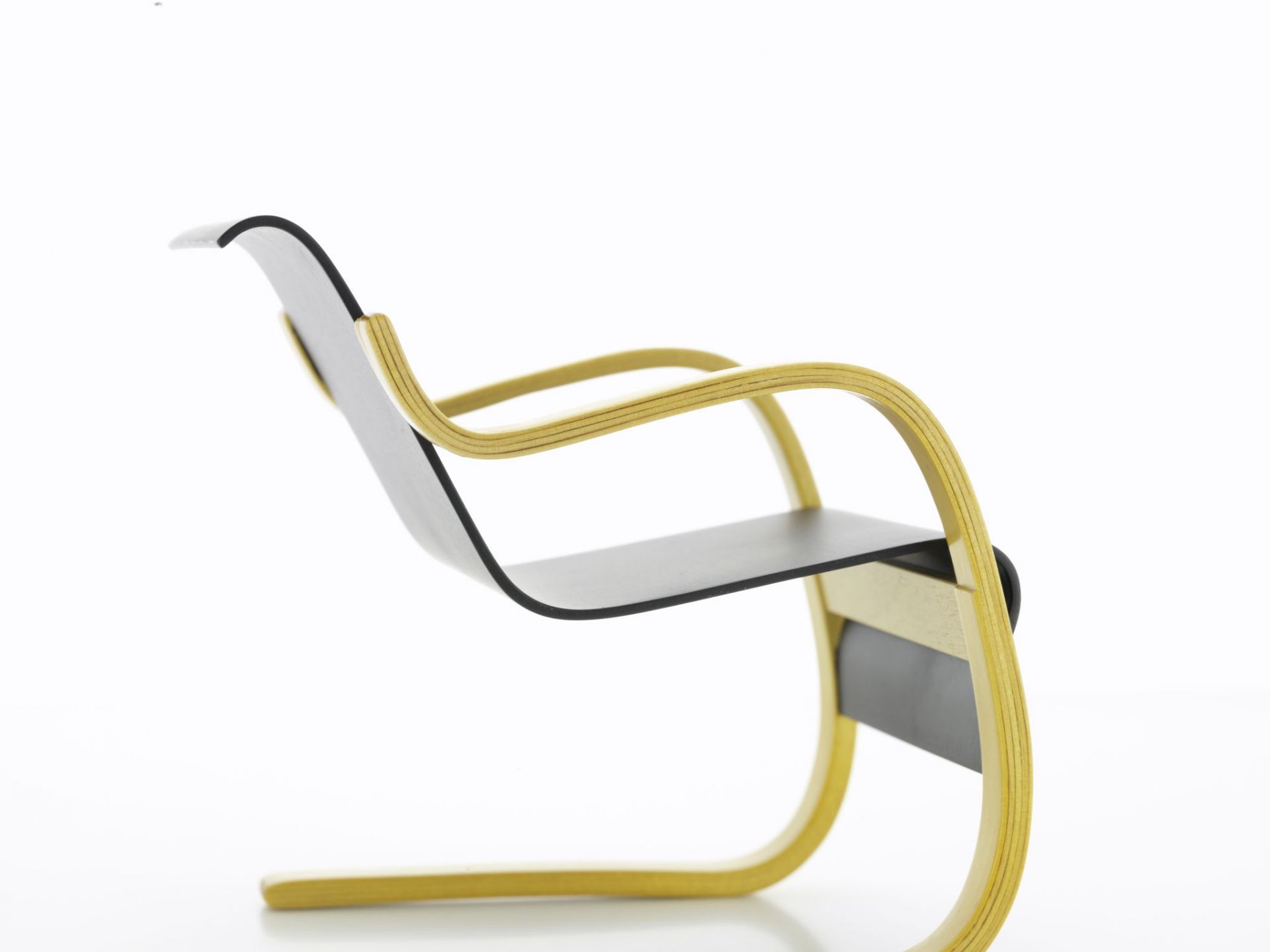 Armchair Nr.42 Miniatur Fauteuil Vitra