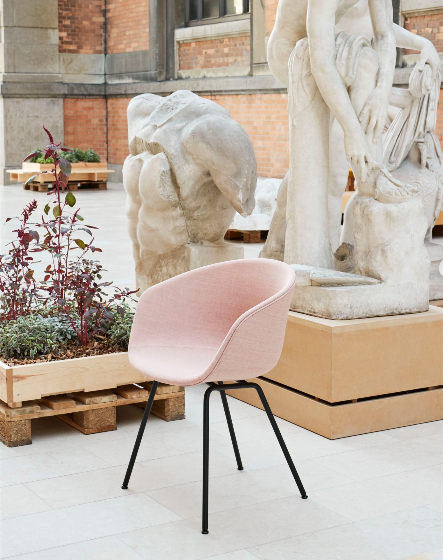 About A Chair AAC27 / AAC 27 chaise avec rembourrage intégral Hay About A Chair AAC27 / AAC 27 chaise avec rembourrage intégral Hay