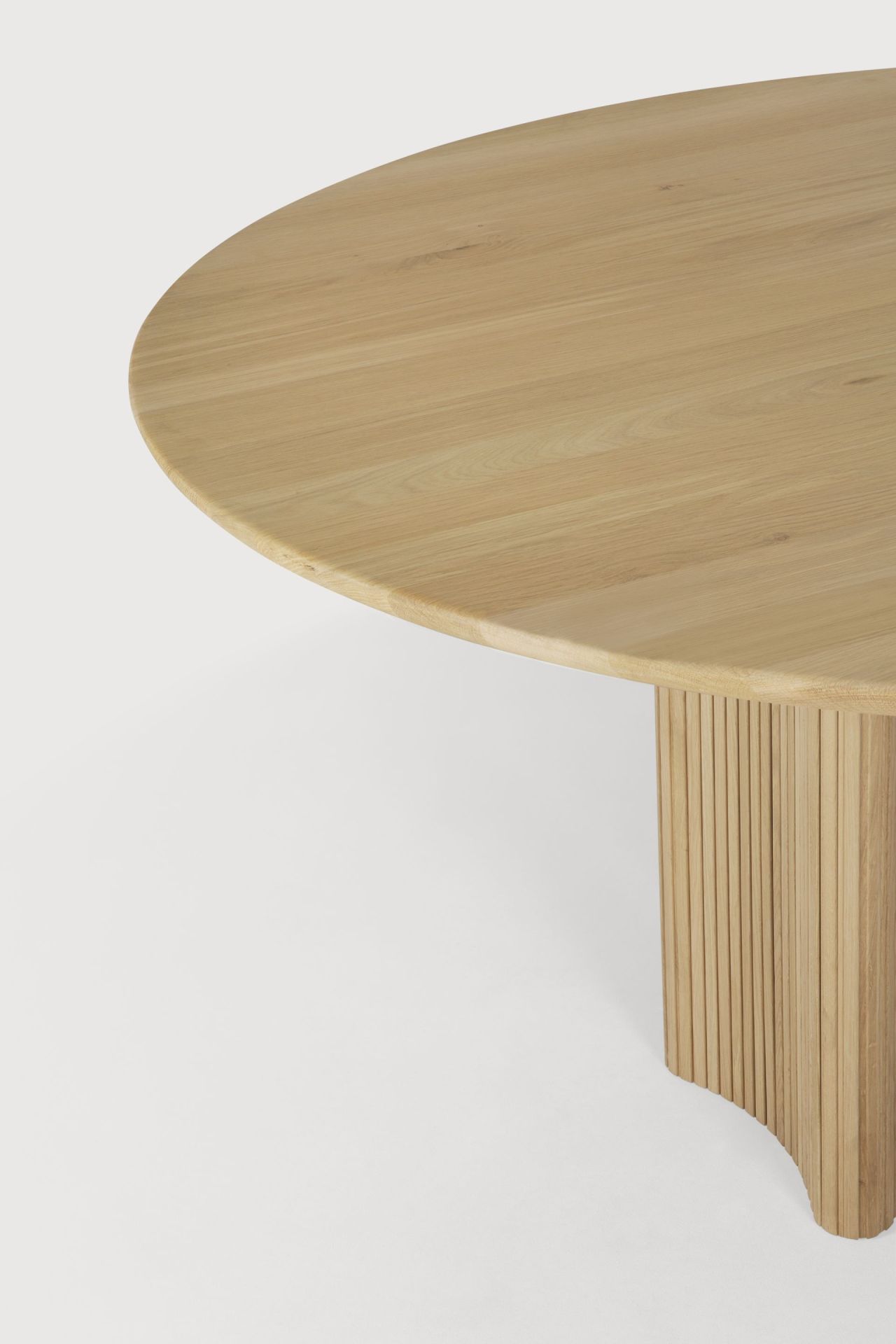 Roller Max table Ø150cm Ethnicraft