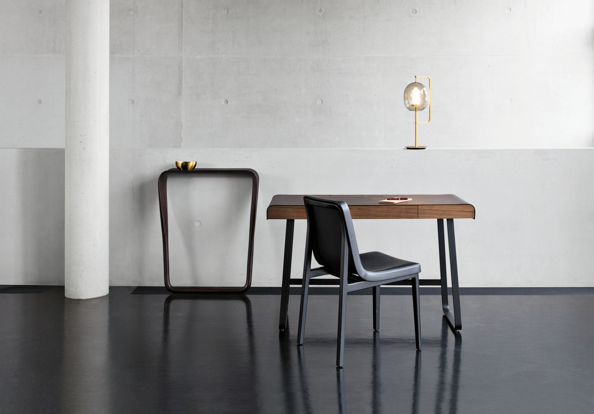 Lantern Light lampe de table laiton ClassiCon