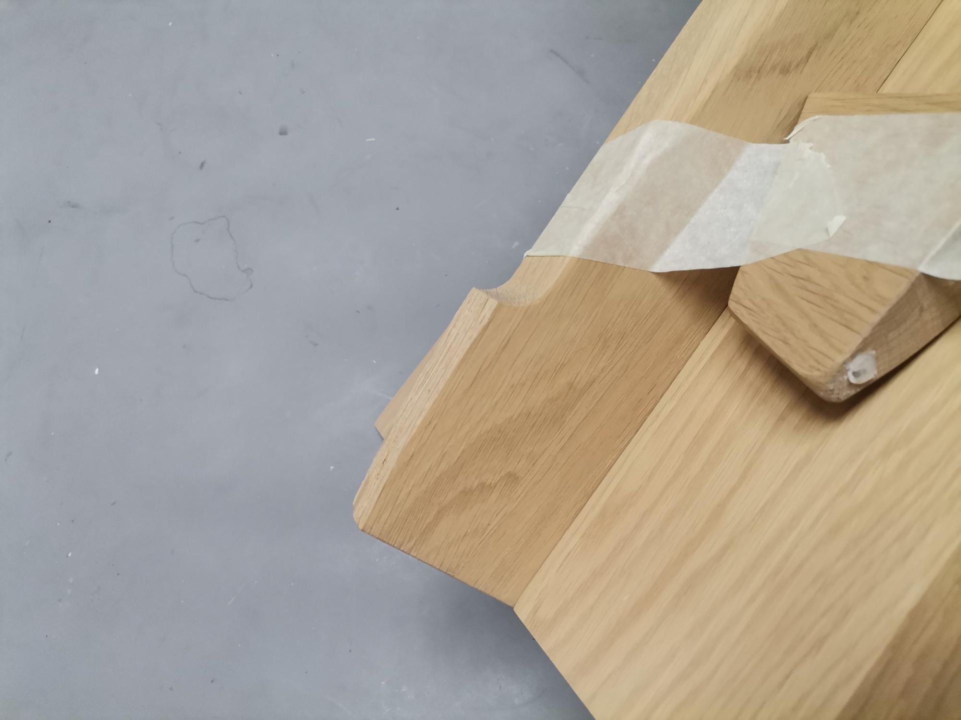 Tabouret Fels CHÊNE CIRÉ AVEC BLANC PIGMENTIF Out OBJECTS IMPARFAITS