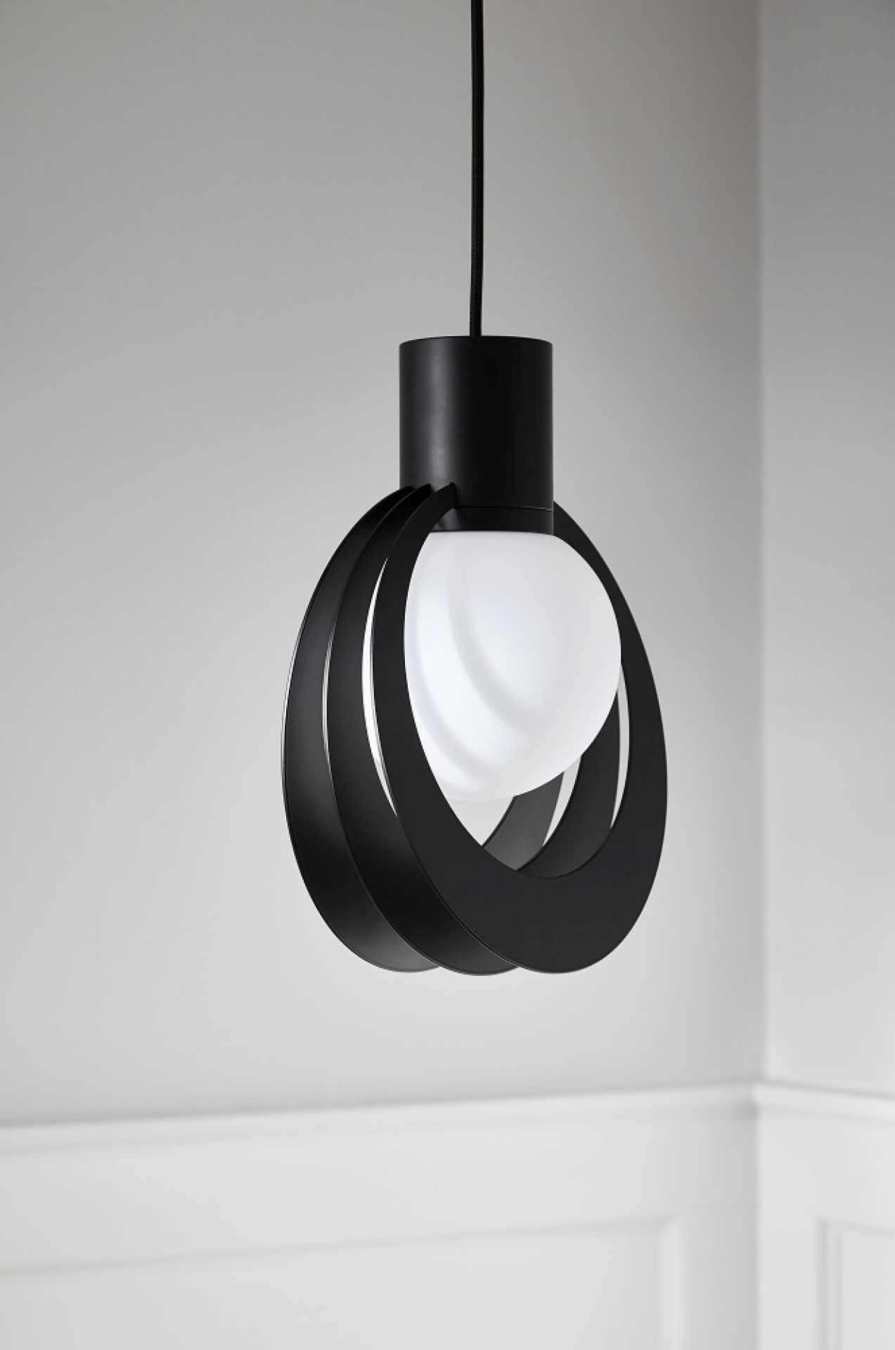 Lunar Pendant Lampe suspension Woud