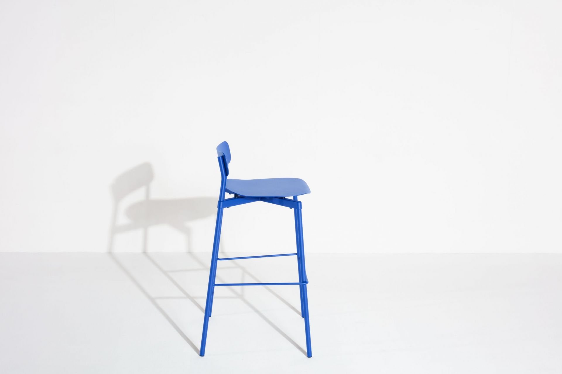 Fromme Barstool Tabouret de bar H 75 cm Petite Friture Bleu Fromme Barstool Tabouret de bar H 75 cm Petite Friture Bleu