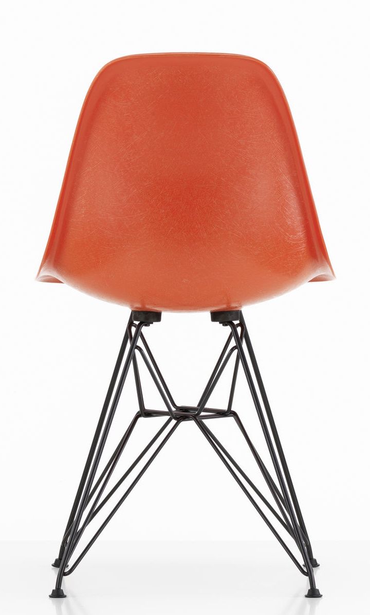 Eames Fiberglass Chair DSR chaise Vitra