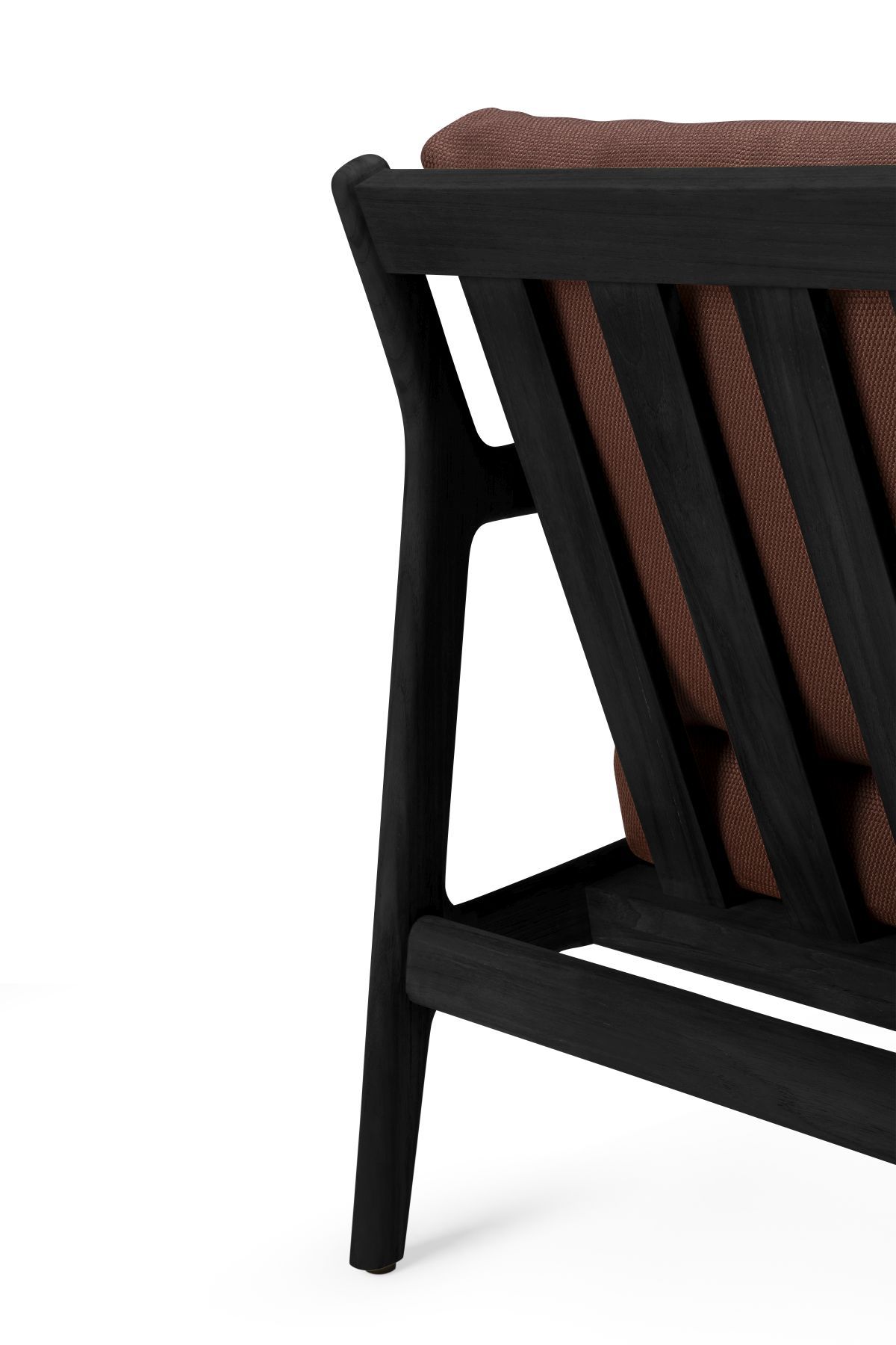 Fauteuil de jardin Jack Outdoor Lounge Chair en teck laqué noir et bordeaux Ethnicraft