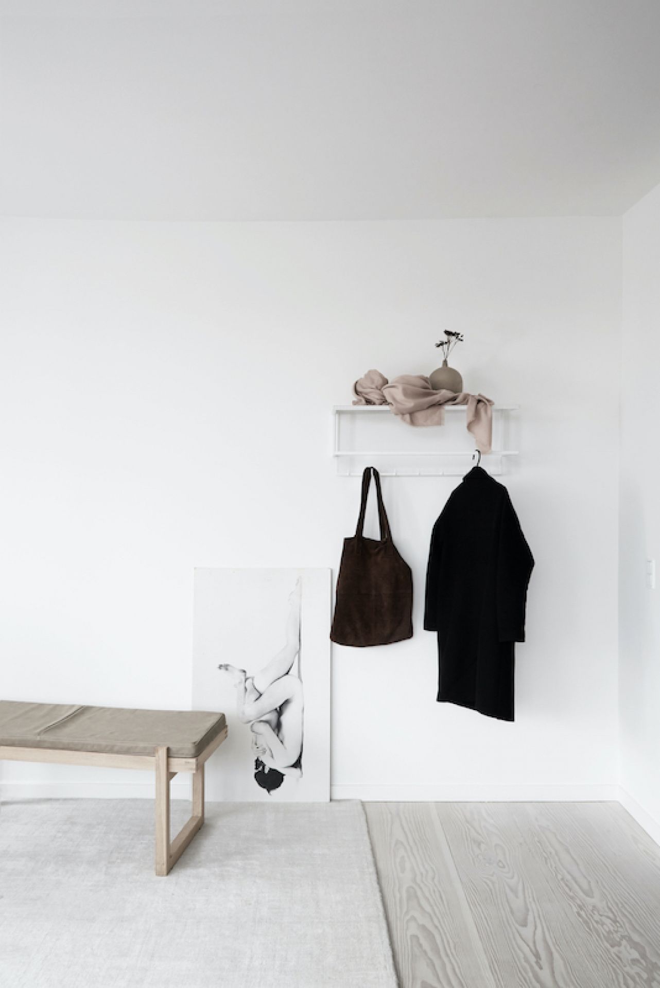 Grid Cintre à Vêtements Blanc Kristina Dam Studio OFFRE SPECIALE