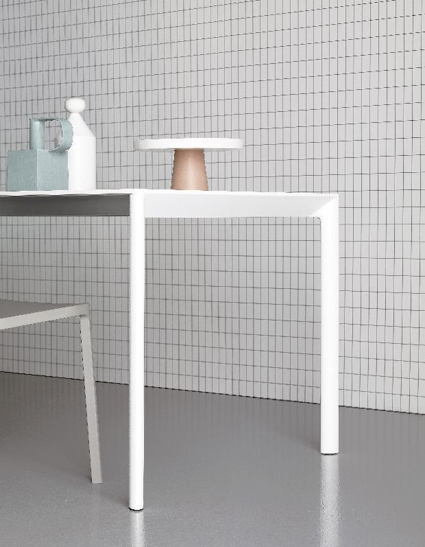 Maki Table Table de salle à manger Kristalia