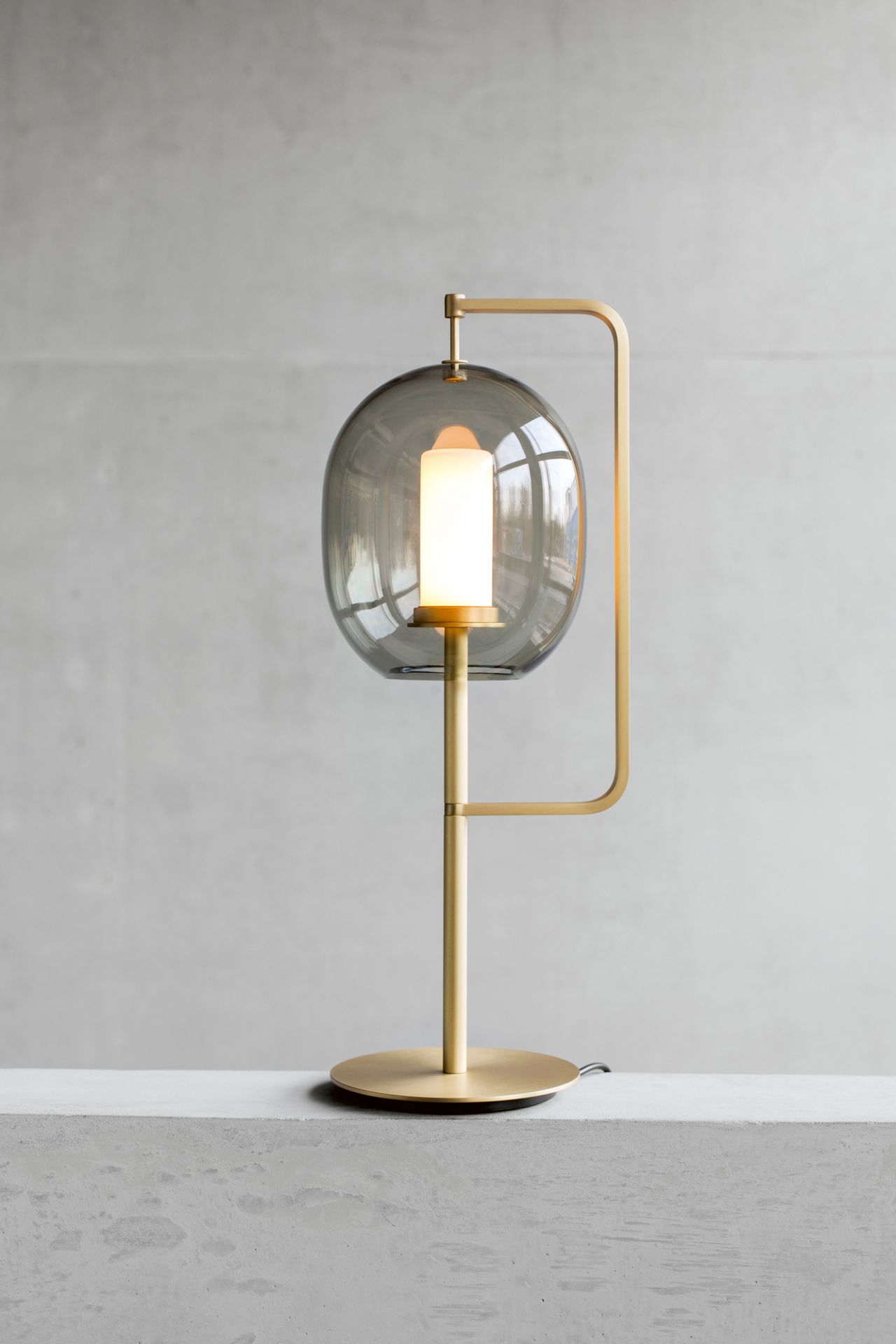 Lantern Light lampe de table laiton ClassiCon
