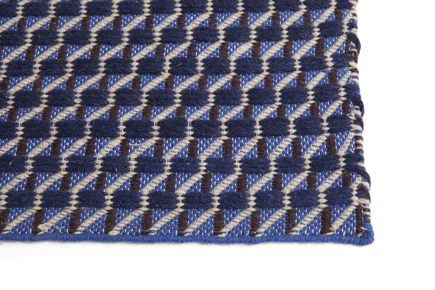 Tapis Channel Rug Blue-white Hay