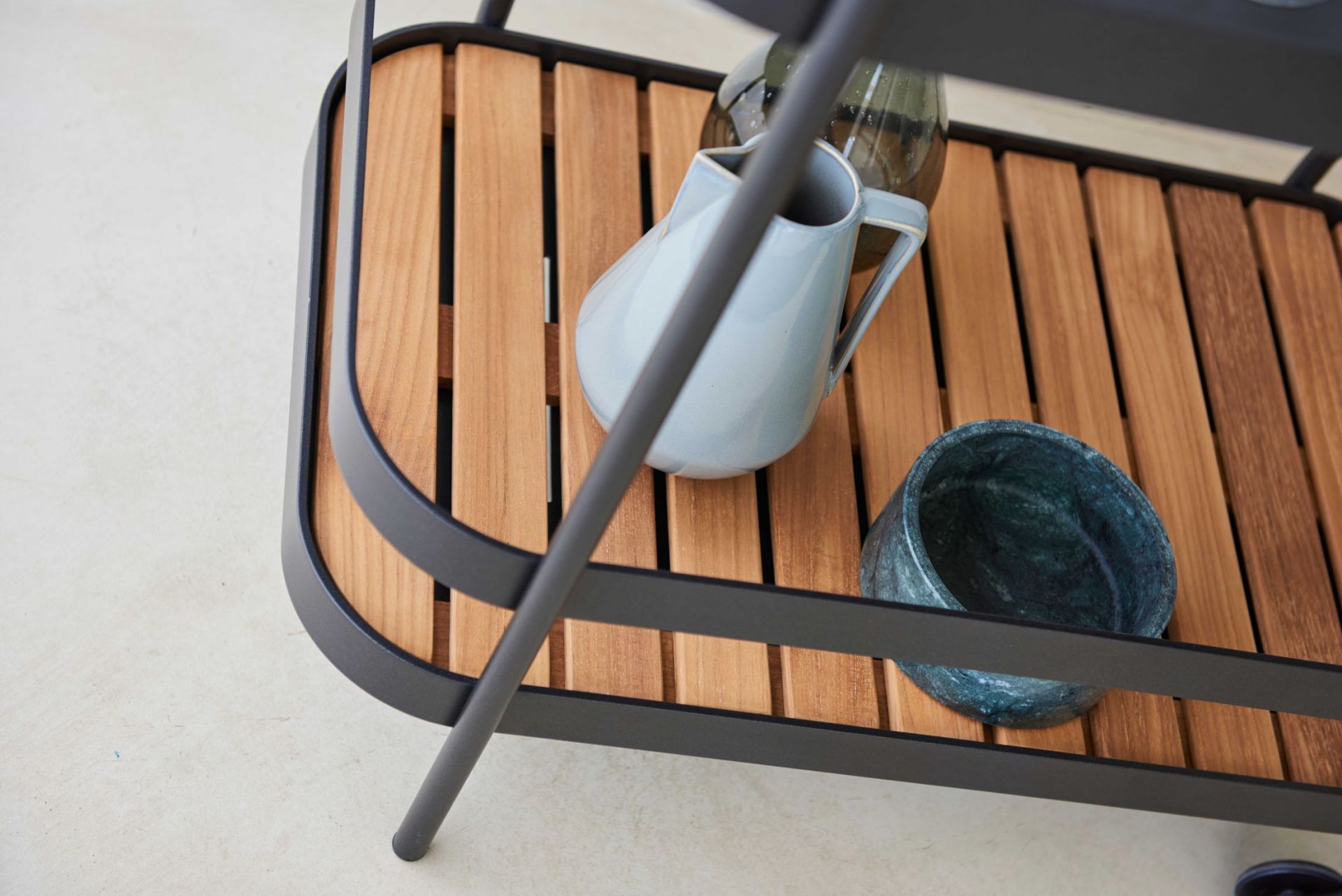 Roll Chariot de bar Gris lave Cane-Line